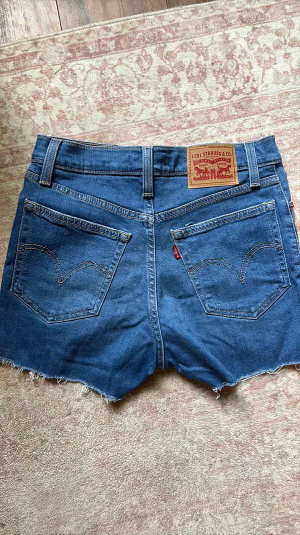 Levi’s High-Rise Shorts - Image 2