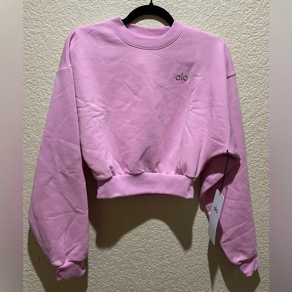 Alo NWT Cropped Accolade Crewneck Candy Heart Pink Size S - Image 6