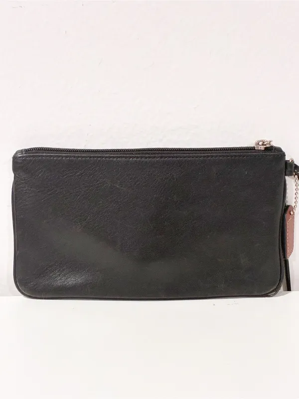 COACH "SOHO" Vintage Leather Wristlet Black Snap Zipper Closure - Image 5