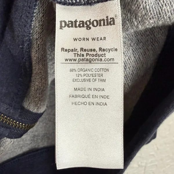 Patagonia Women's Board Short Label Lightweight Full Zip Hoodie Size Medium - Image 4