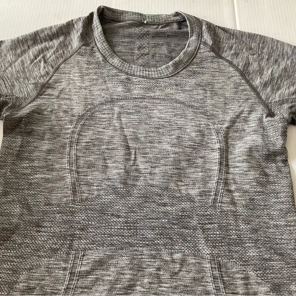Lululemon Swiftly Tech Short Sleeve Crew Slate / White T Gray T Shirt Women Sz 8 - Image 3