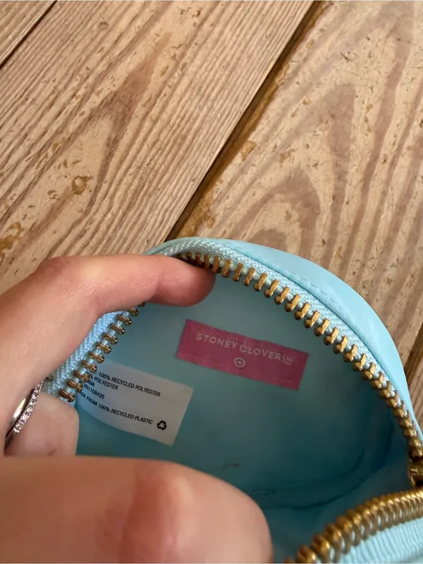 Stoney Clover Lane x Target daisy patch clear circle pouch in light blue - Image 2