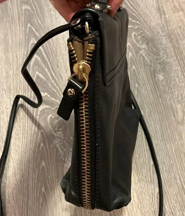 Black Kate Spade Purse - Image 11