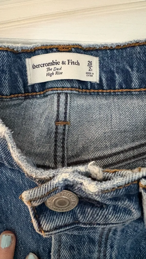 Abercrombie Dad High-Rise Jeans - Image 2