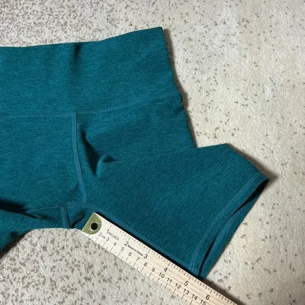 Vuori Womens Clean Elevation Short Green Heather DreamKnit High Rise‎ Yoga XS - Image 5