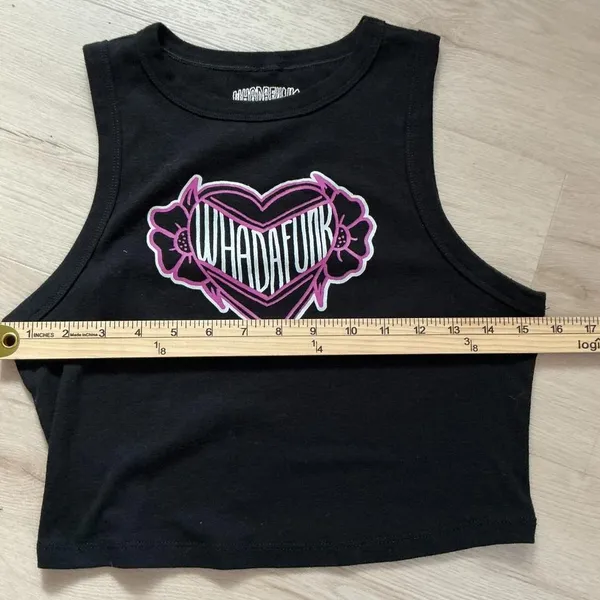 Whadafunk Black Crop Top Graphic Heart Print Tank Top Medium‎ - Image 4