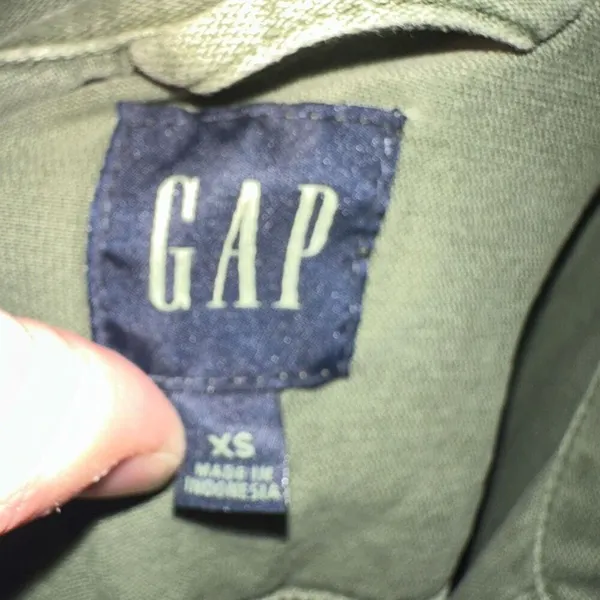 Gap denim army green classic XS distressed denim jacket - Image 4