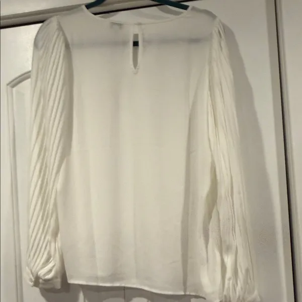 J. Crew White‎ Pleated Long-Sleeve Blouse medium - Image 8