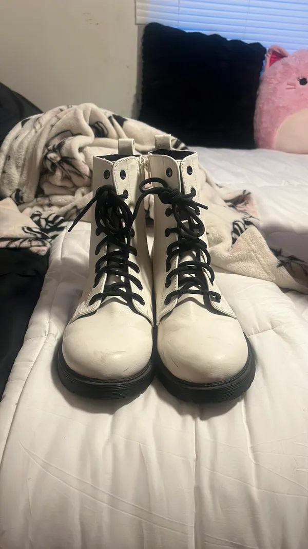 Time & Tru boots - Image 3