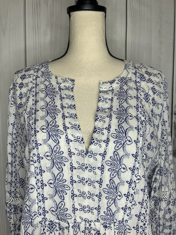 Ann Taylor Loft Blue White Floral Print V-Neck Cotton Tunic Top Sz L Lightweight - Image 2