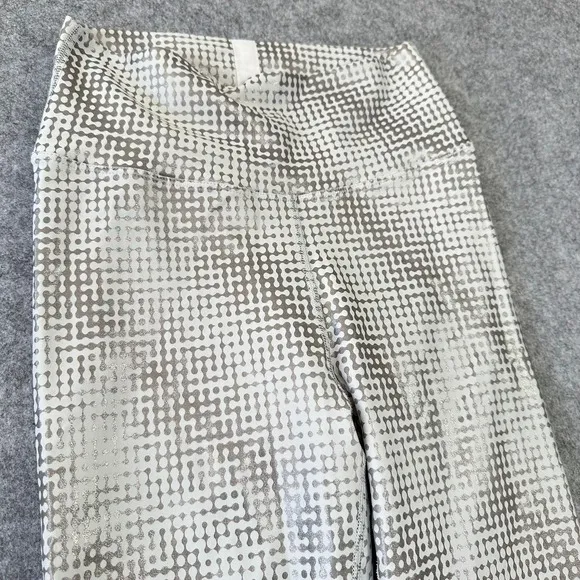 Peloton Womens‎ Metallic Silver Geometric Dot High Waist Workout Leggings Size M - Image 3