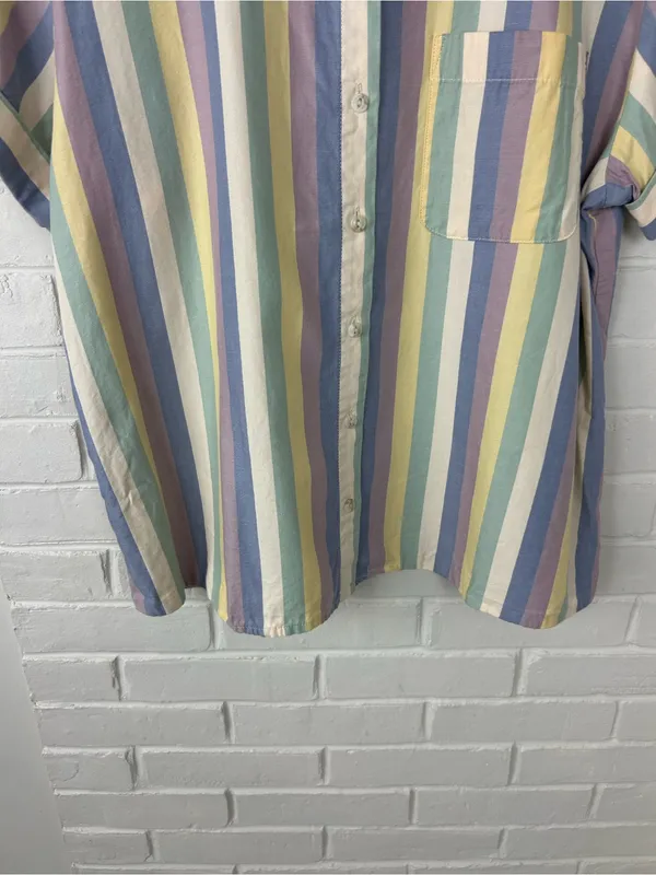 Universal Thread Striped Button Down Short Sleeve Shirt Size S - Image 5