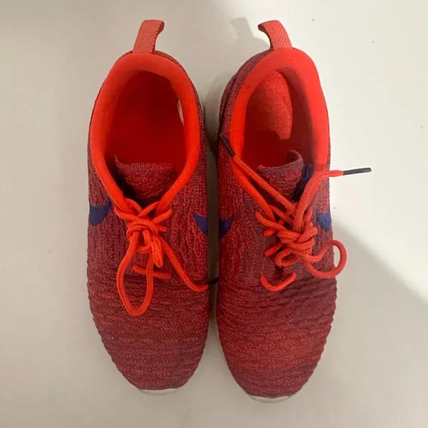 Nike Womens Roshe One Run Flyknit Red/Violet Sneakers 6.5 - Image 3