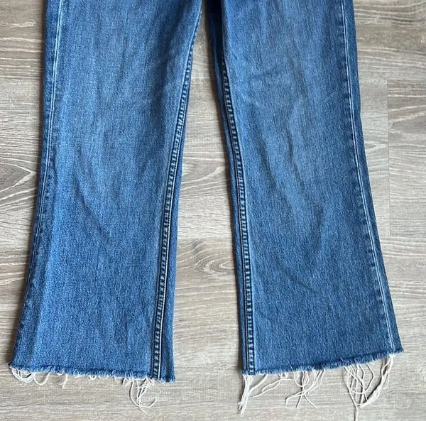 reformation mid crop flare jeans baltic - Image 5