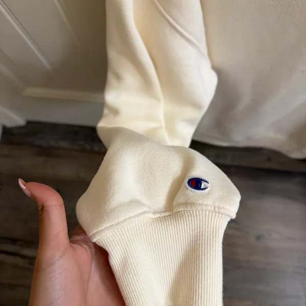 Champion Crewneck Sweatshirt Cream Women’s - Image 3