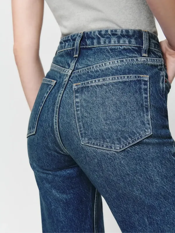 Reformation Cynthia Straight Long Jeans High-Rise - Image 4