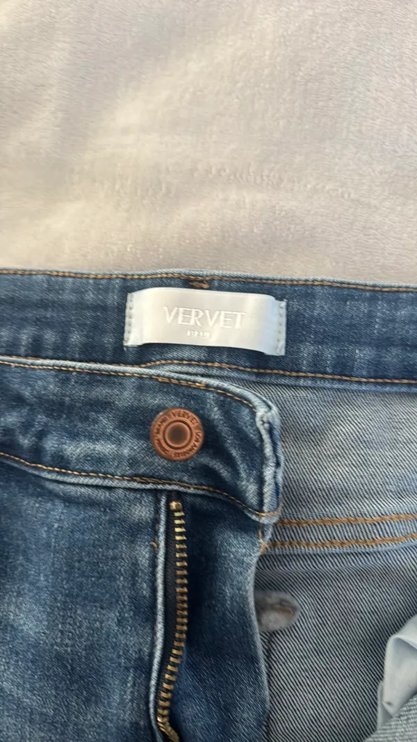 Vervet Jeans Distressed Denim 31 - Image 6