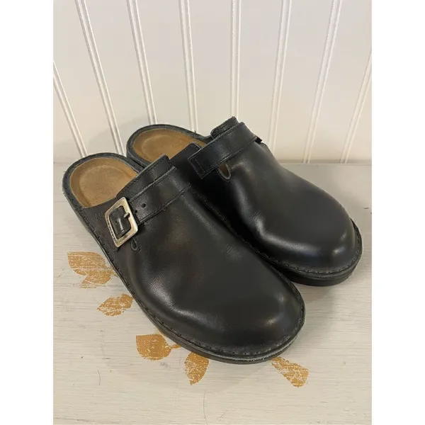 Naot slip on clog mule style shoes black sz 38 or 7.5 - Image 2