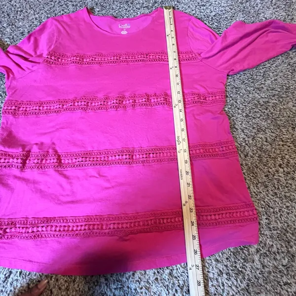 Croft & Barrow Womens 1X Magenta‎ Pink Crochet Lace Long Sleeve Top Blouse - Image 5