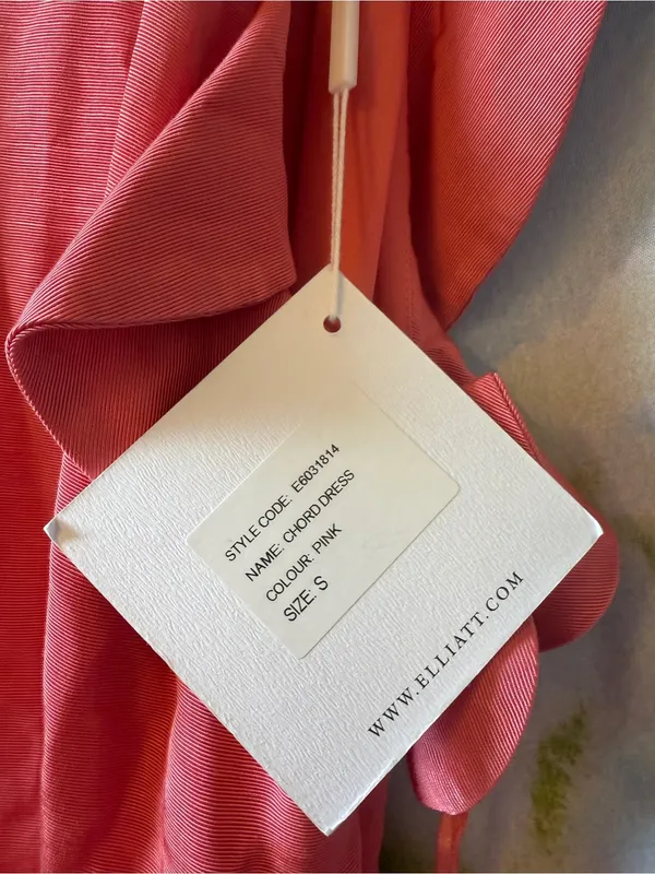 Elliatt Pink Mini dress size small - Image 7