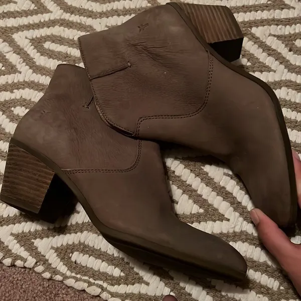 ‎Frye booties 9.5 - Image 5