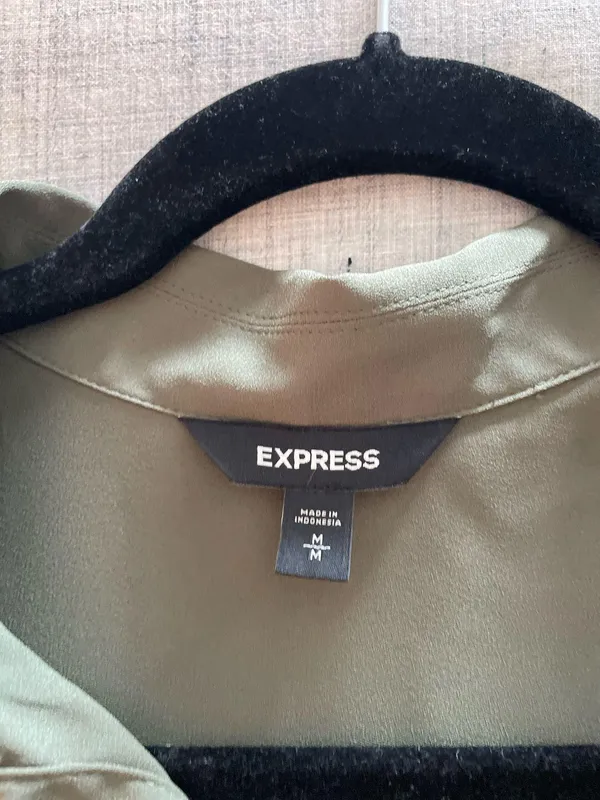Express Women’s Top Medium - Image 5