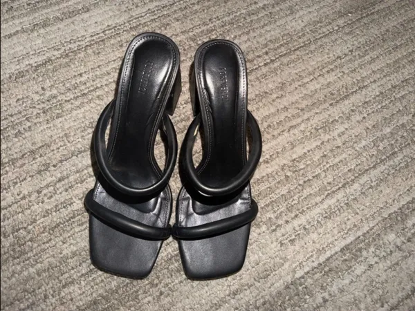 Forever 21 Black Strappy Square-Toe Slide Heels - Image 2