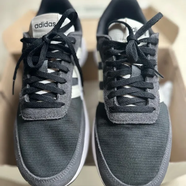 Adidas Run 70s Black and White Sneakers with Classic Stripes - Image 3