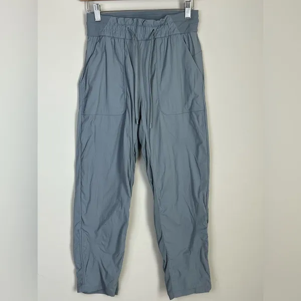 Lululemon Beyond the Studio Crop Joggers Pants Size 4 - Image 2