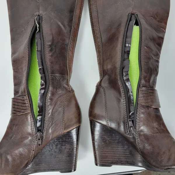 a.n.a. A New Approach Womens Boots 7 Brown Leather Knee High Wedges Heels Buckle - Image 16