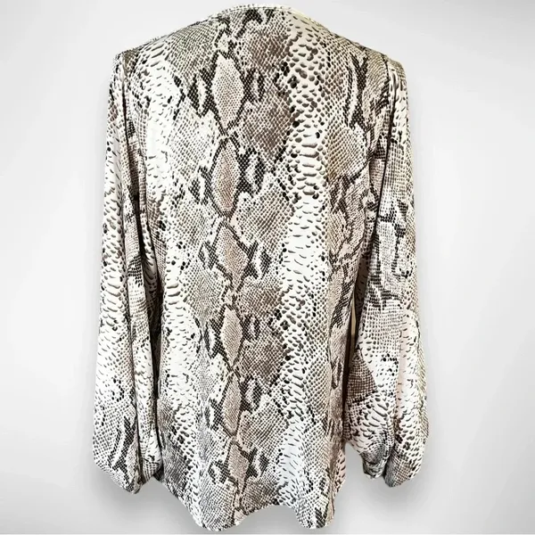 VICI‎ Women's Snake Print V Neck Balloon Sleeve Top Large | EUC - Image 2