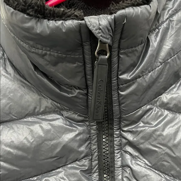 Calvin Klein Black and Gray Duck Down Filled Full Zip Puffer Vest - Size Large - Image 3