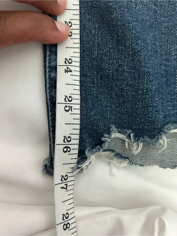 Mother | the insider crop step chew jeans in dancing on coals wash - Image 15