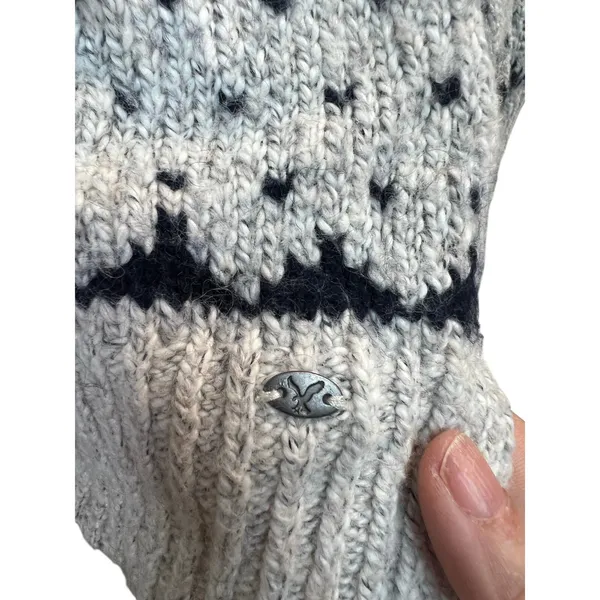 American Eagle Outfitters Holiday Heart Fair Isle Sweater Gray Wool Blend Small - Image 6