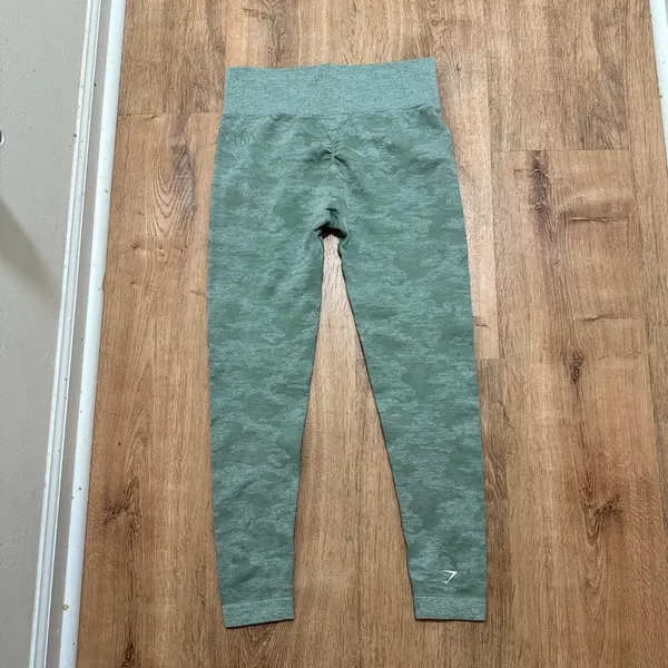 Gymshark‎ | Sage Green High Waisted Ruched Adapt Camo Seamless Leggings, Size L - Image 2