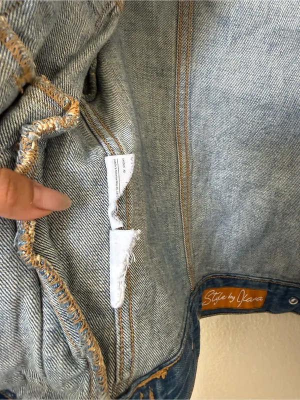 Levi’s XS Custom Motorcycle Graphic Cropped Denim Trucker Jacket - Image 7