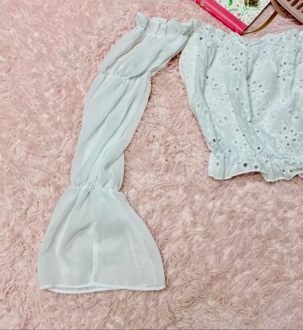 NEW Eyelet Top - Image 3