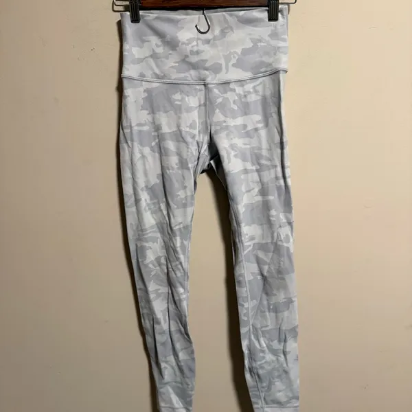 Lululemon Wunder Under High-Rise Tight 25" Luxtreme Camo Jacquard Alpine White - Image 7