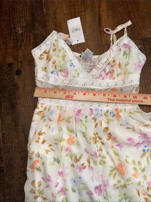 Rue21 Cream Floral High-Low Maxi Dress - Image 7