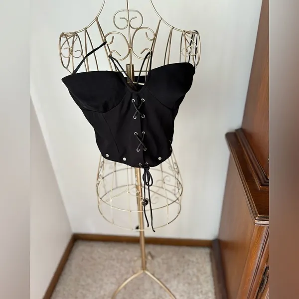 Princess Polly Lace Up Corset Crop Top Size 6 Black Grommet - Image 7