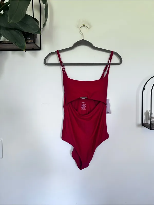 NWT Quince Cherry Red Italian Cut Out One-Piece‎ Swimsuit Size Large - Image 4