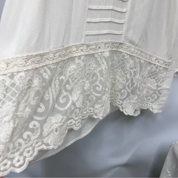 Maurices Cream Lace Detail Blouse size M sheer top embroidered hemline boho - Image 11