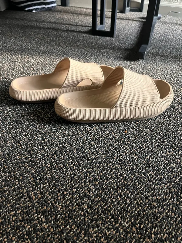 Cloud Slides Tan Size 9 - Image 3