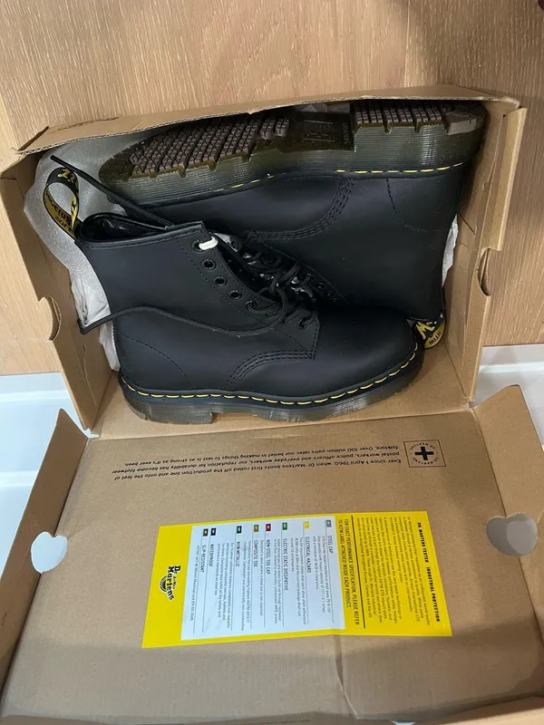 Dr. Martens - Image 4
