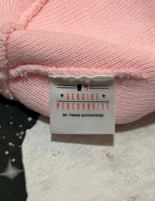 New York Yankees beanie hat Pink - Image 3