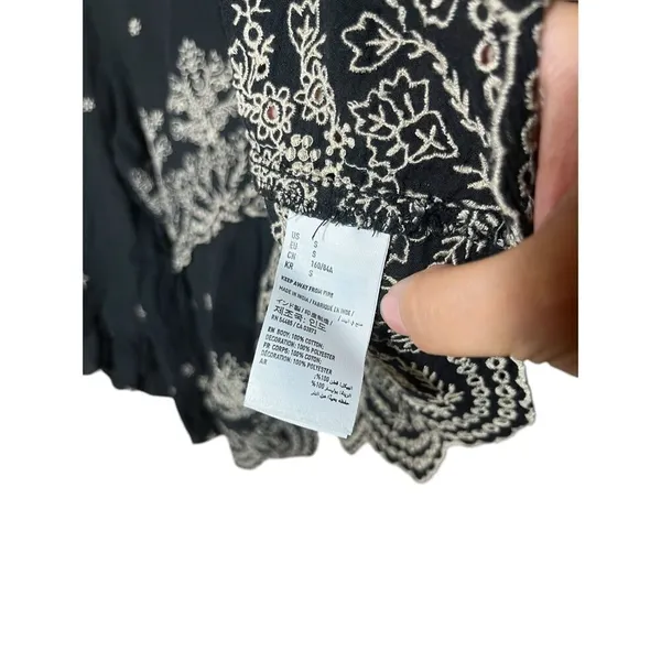 American Eagle Black Embroidered Flowy Blouse‎ Size S - Image 6