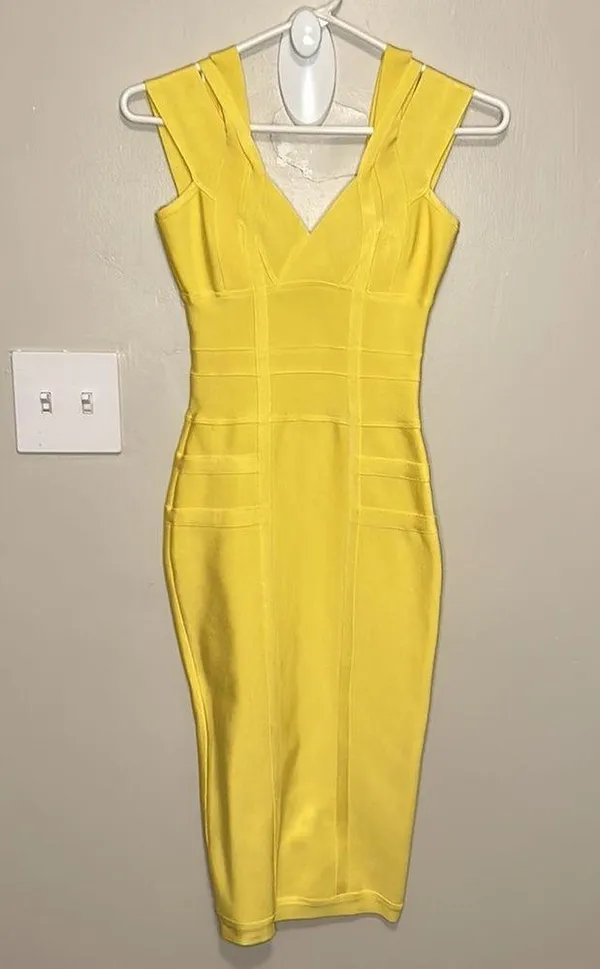 House Of CB London Neon Yellow Bodycon Bandage Cocktail Dress Size XS - Image 5