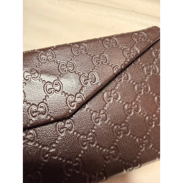 Gucci Dark Brown Guccissima Monogram Triangular Sunglasses Case Snap Closure - Image 2