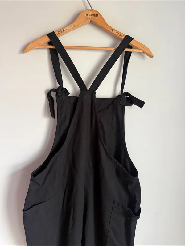 Lucy & Yak Original dungarees in black organic cotton canvas Overalls 8L - Image 8