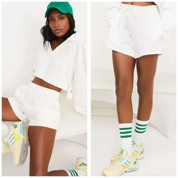 For Love & Lemons Cream Sweat Shorts Size Medium Embroidery Comfort Loungewear - Image 2